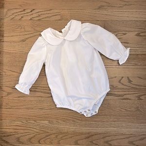 TBBC 2T white Peter Pan collar blouse with button bottom